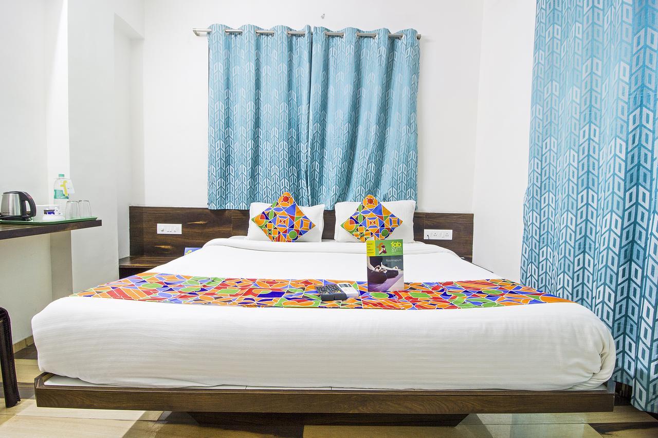 Fabhotel Pruthamesh Pride Нашик Екстер'єр фото