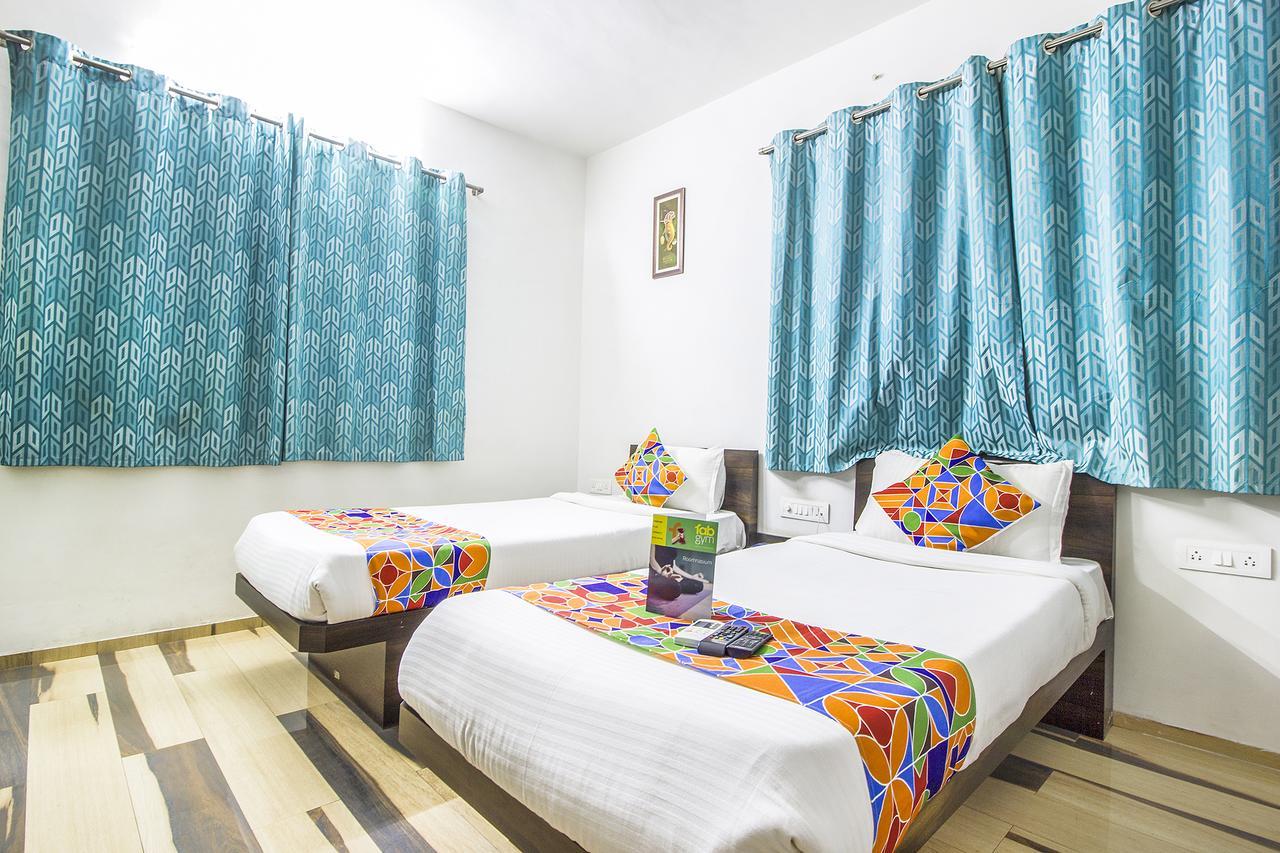 Fabhotel Pruthamesh Pride Нашик Екстер'єр фото