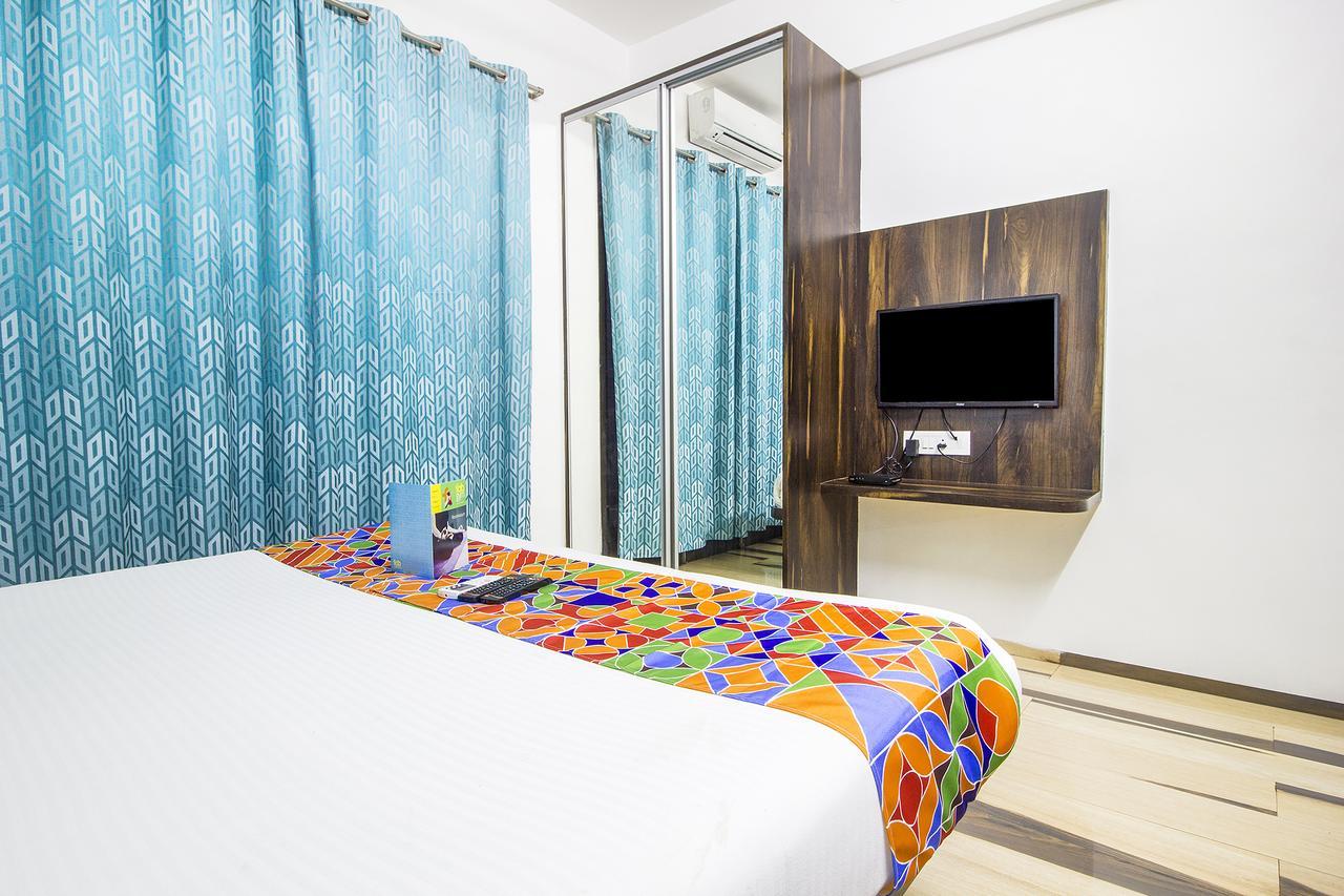 Fabhotel Pruthamesh Pride Нашик Екстер'єр фото